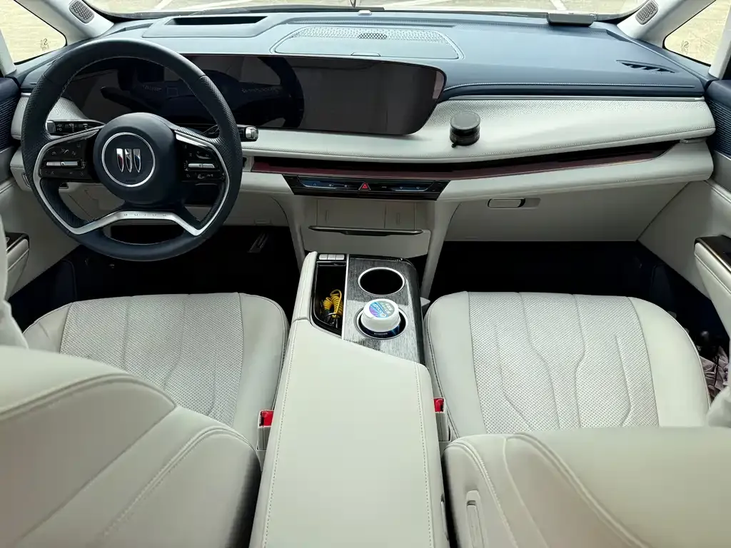 Buick GL8 Hybrid — фото 5
