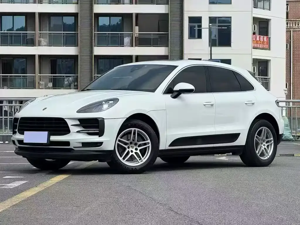 Porsche Macan — фото 1