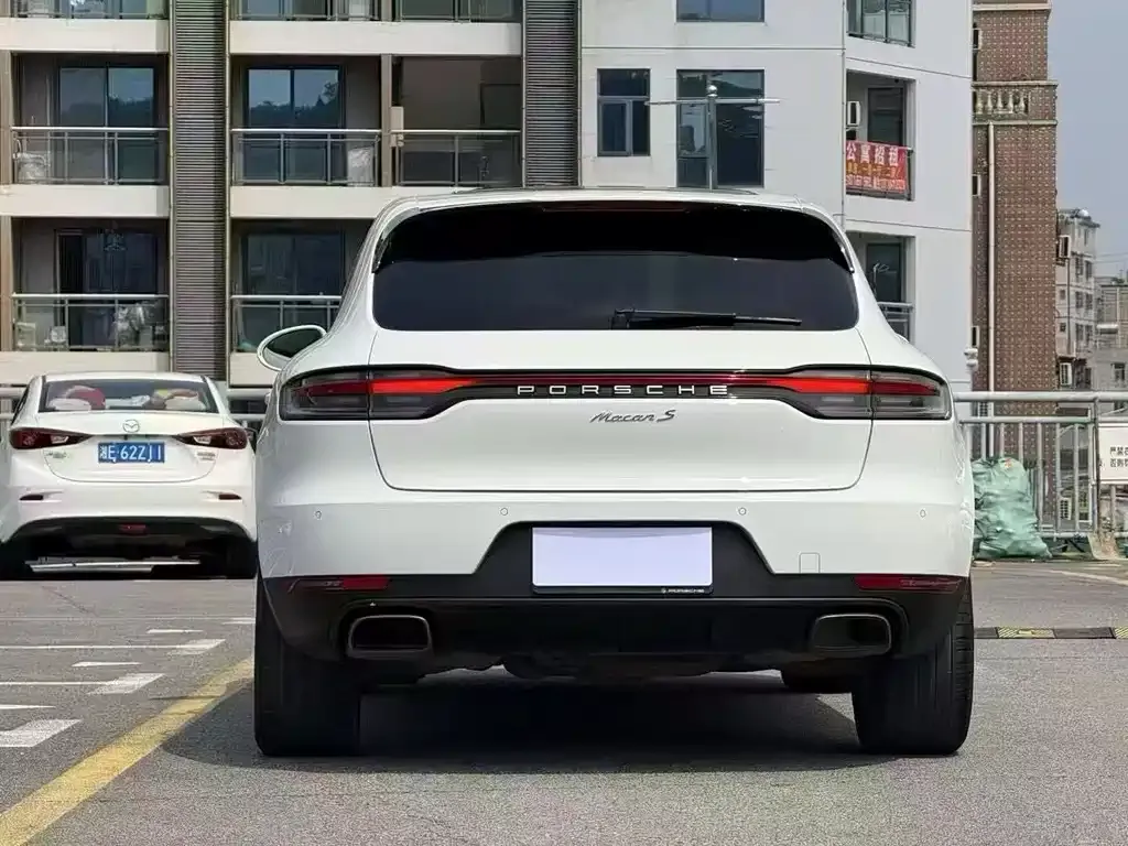 Porsche Macan — фото 9