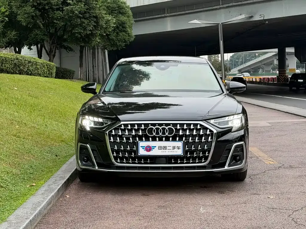 Audi A8 — фото 8
