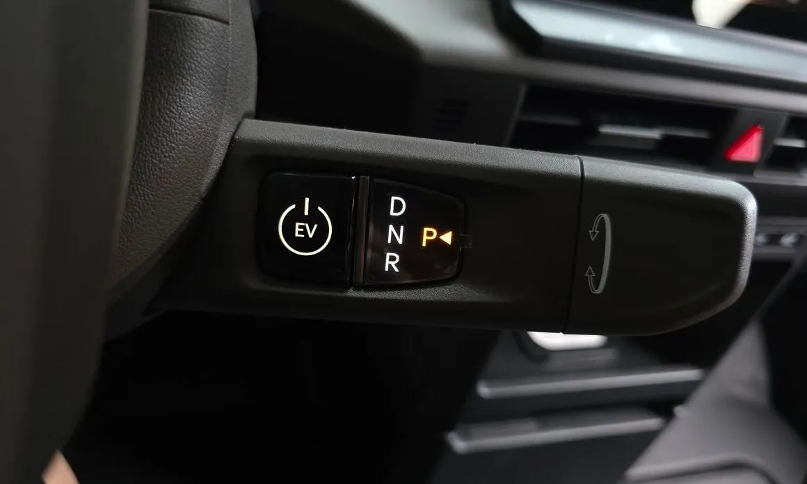 Kia PV5 — фото 2