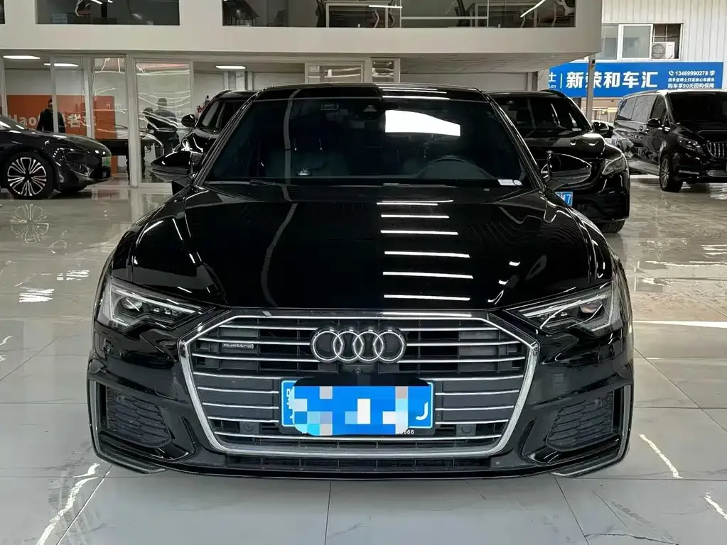 Audi A6L — фото 1