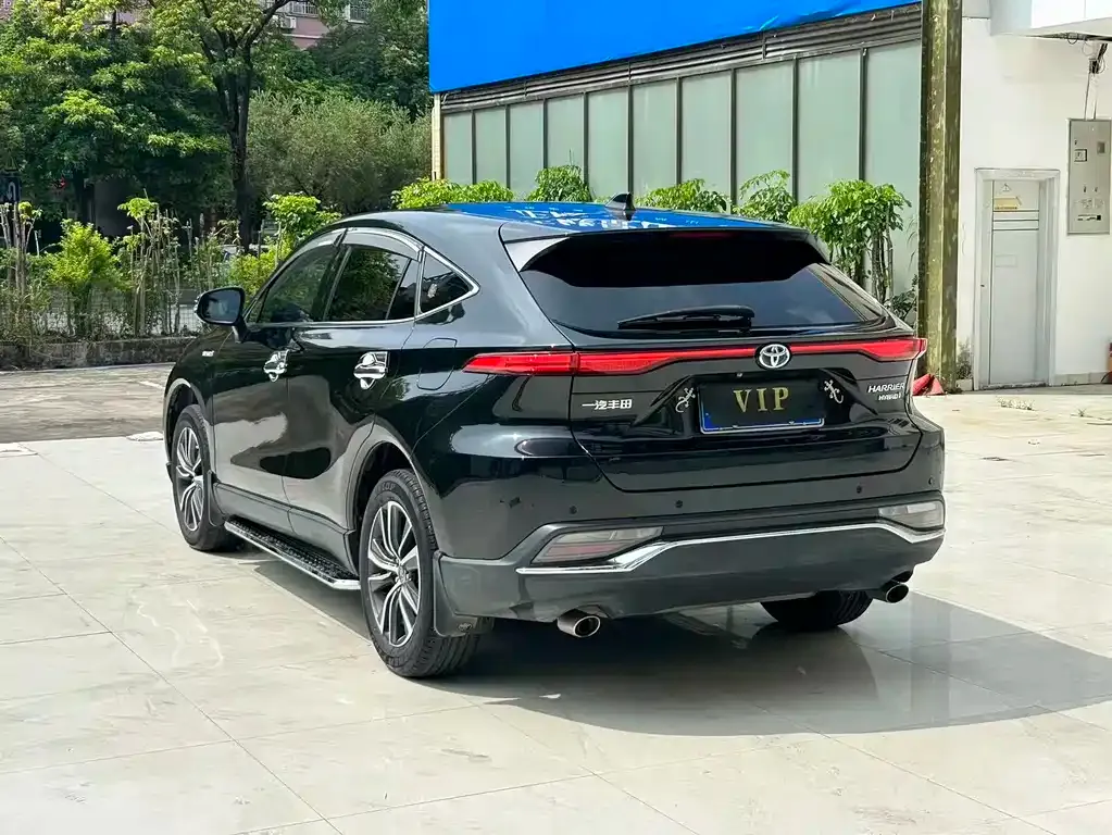 Toyota Harrier — фото 4