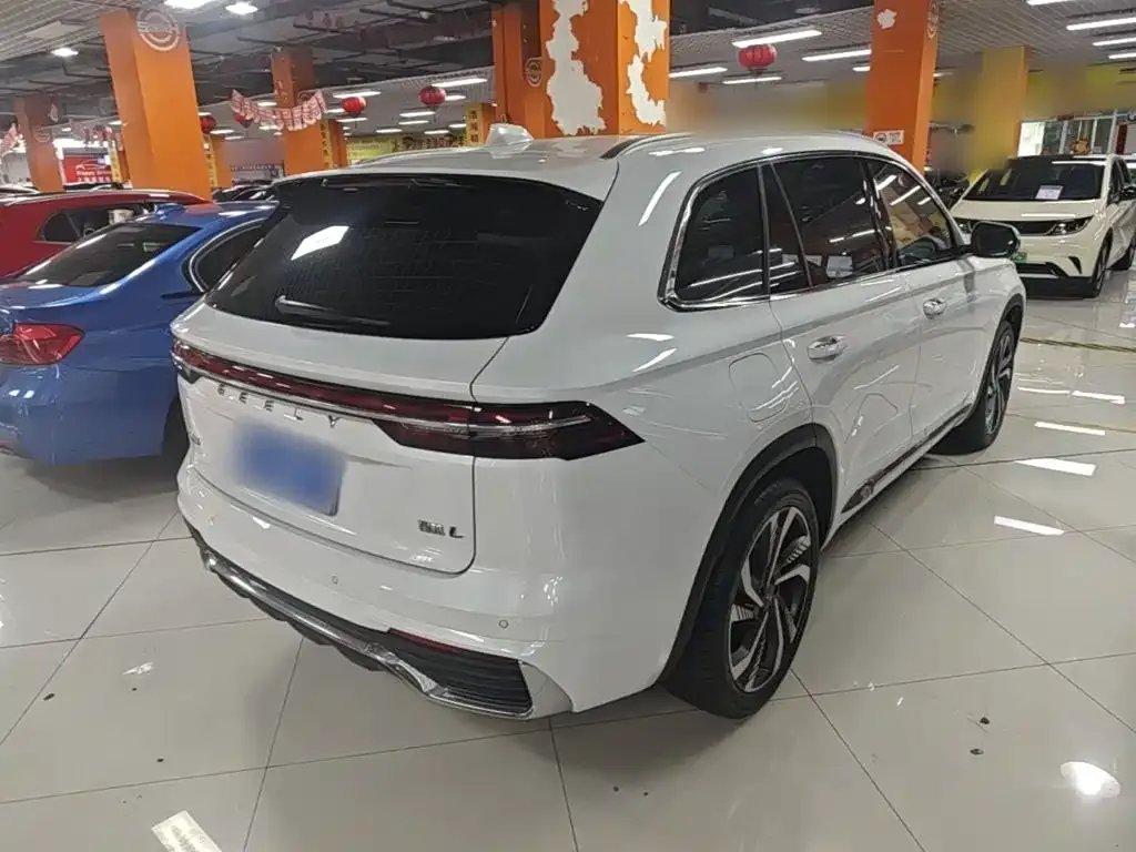 Geely Xingyue L — фото 4