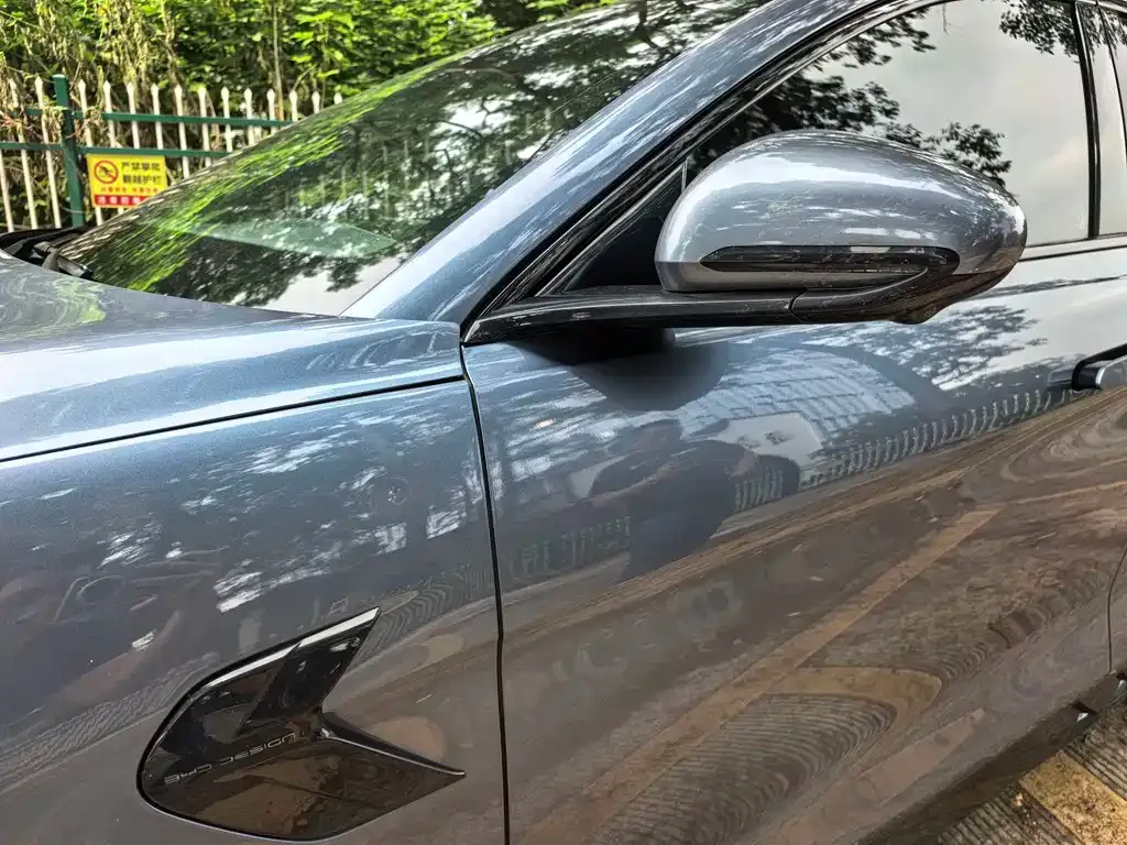 BYD Seal — фото 10