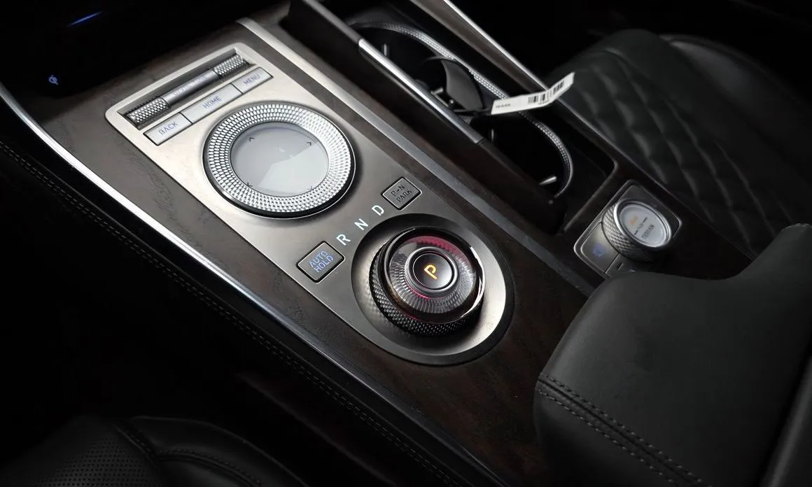 Genesis GV80 — фото 10