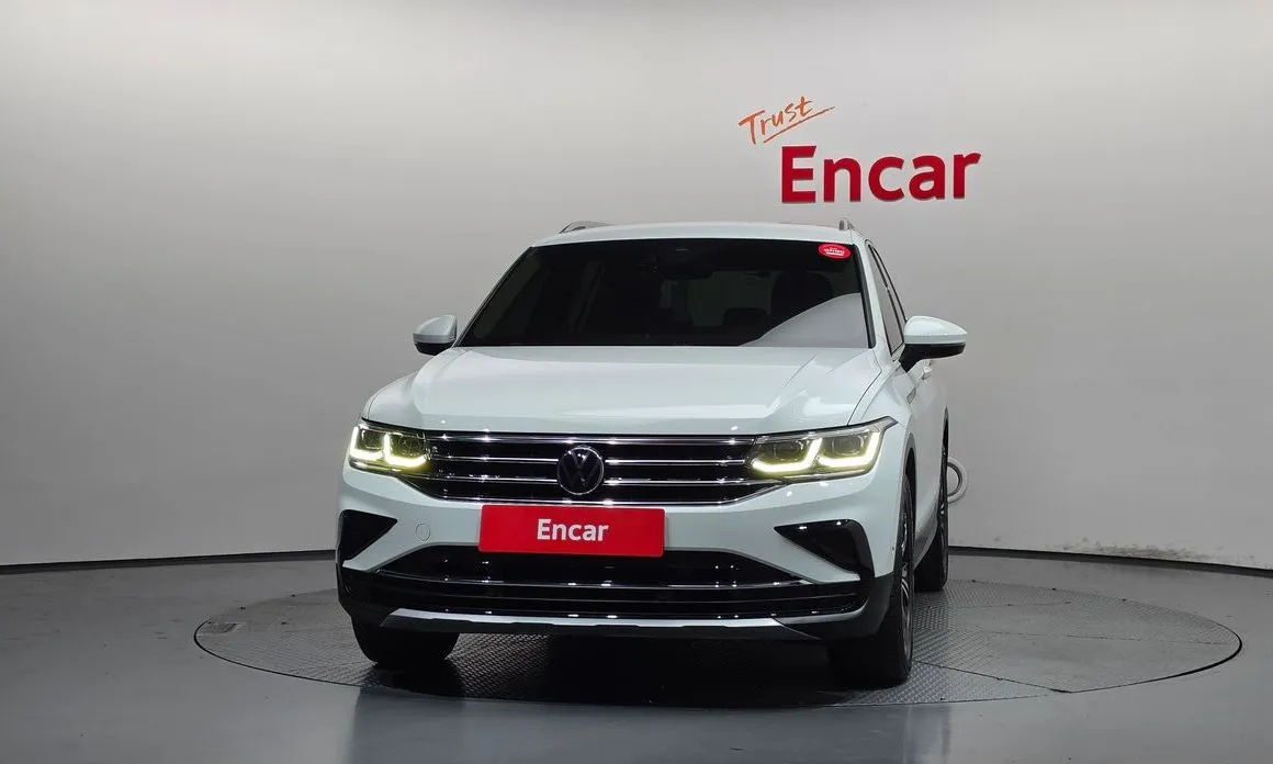 Volkswagen Tiguan — фото 9