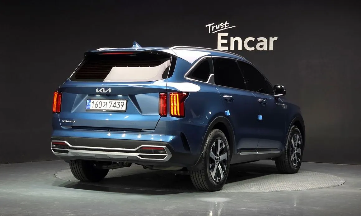Kia Sorento — фото 9