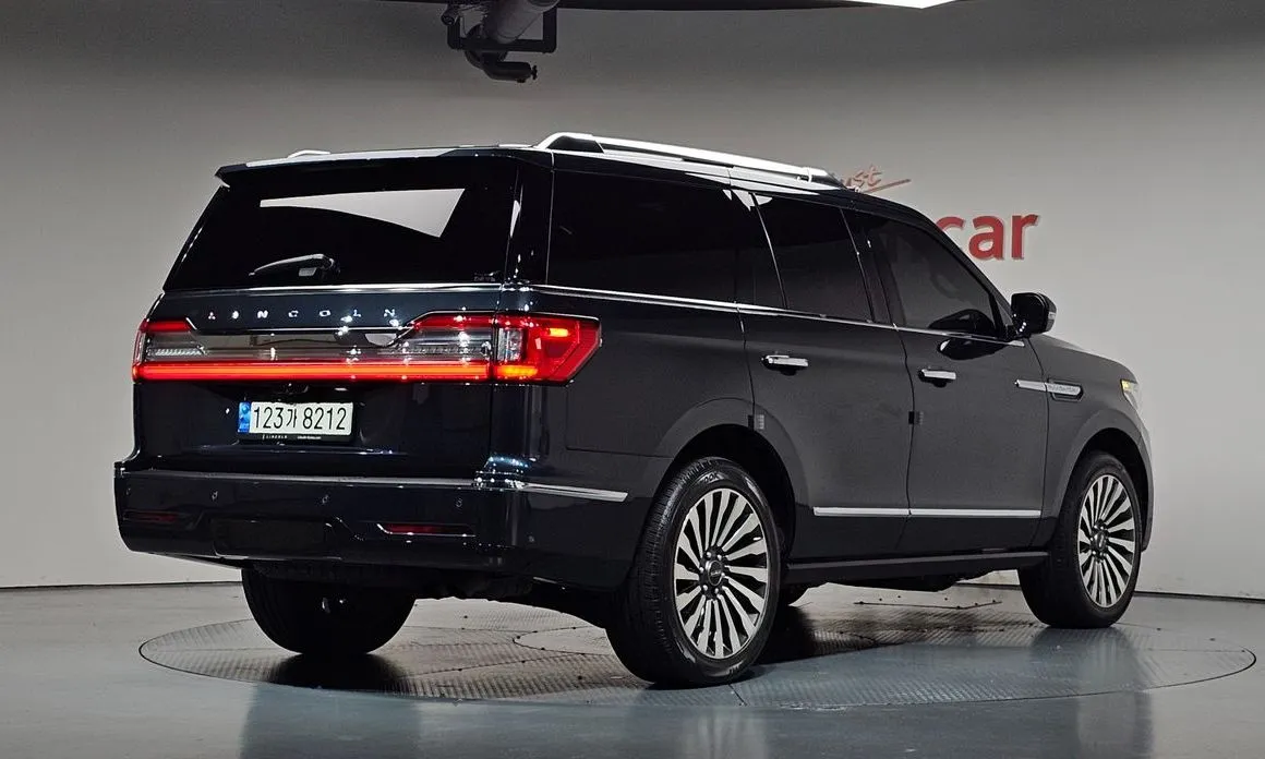 Lincoln Navigator — фото 9