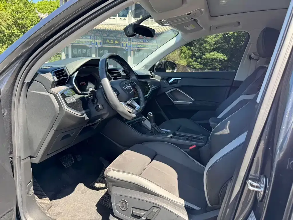 Audi Q3 — фото 6