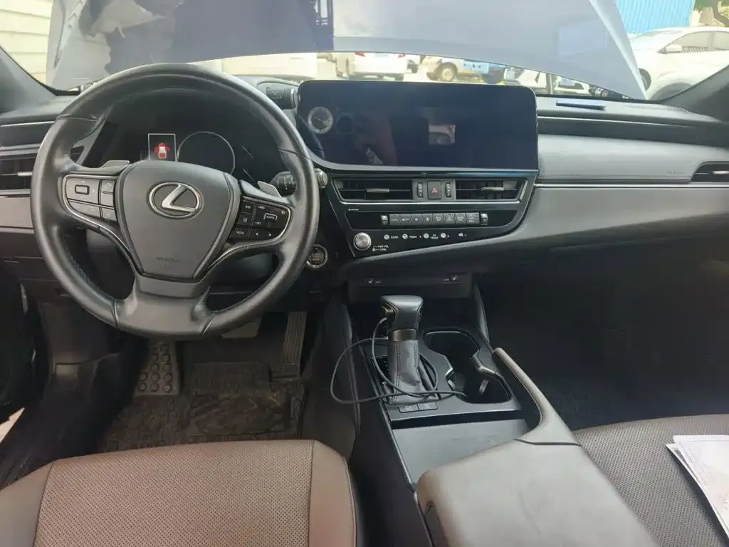 Lexus ES — фото 9