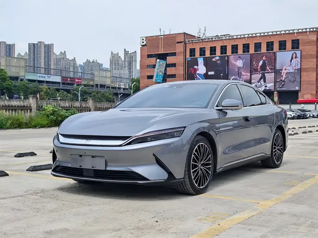 BYD Han — фото 1