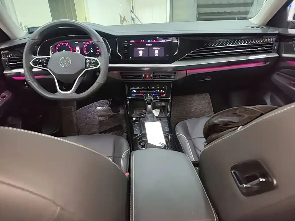 Volkswagen Passat — фото 8