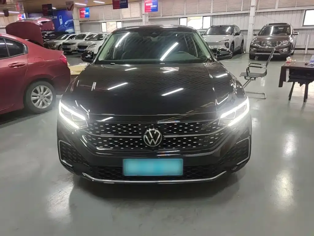 Volkswagen Passat — фото 6