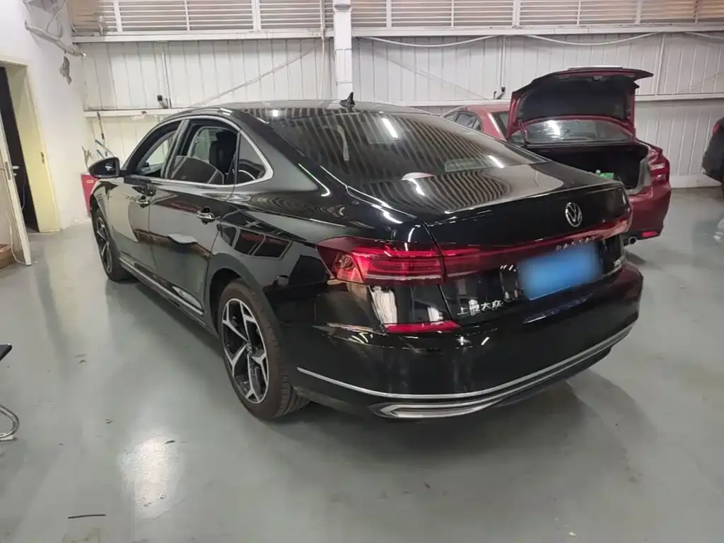 Volkswagen Passat — фото 3