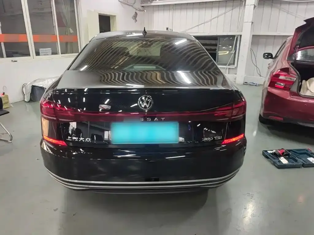 Volkswagen Passat — фото 9
