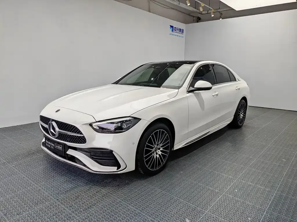Mercedes-Benz C-Class — фото 1