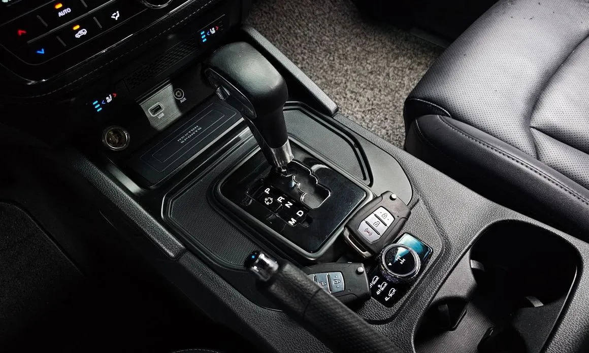 KG Mobility (Ssangyong) Rexton — фото 8