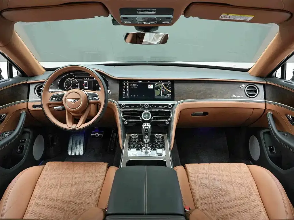 Bentley Flying Spur — фото 9