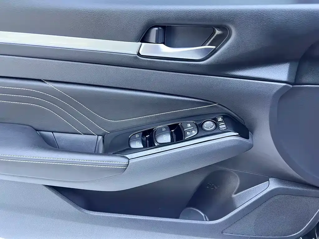 Nissan Teana — фото 2