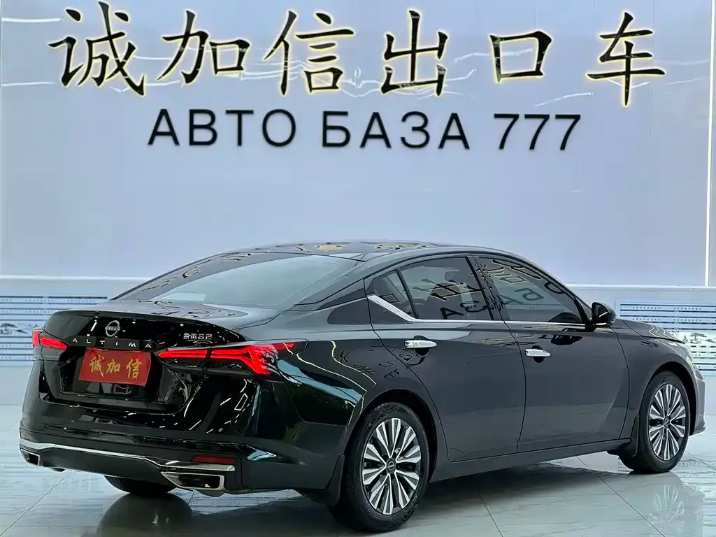 Nissan Teana — фото 8