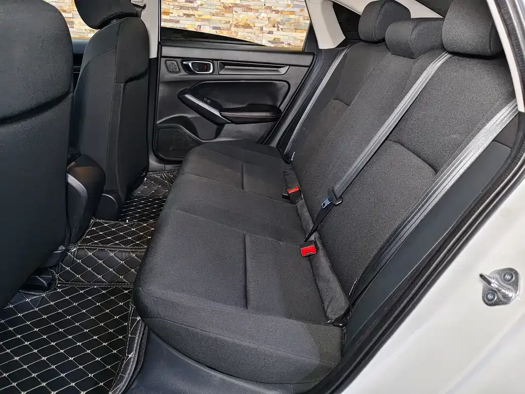 Honda Civic — фото 8