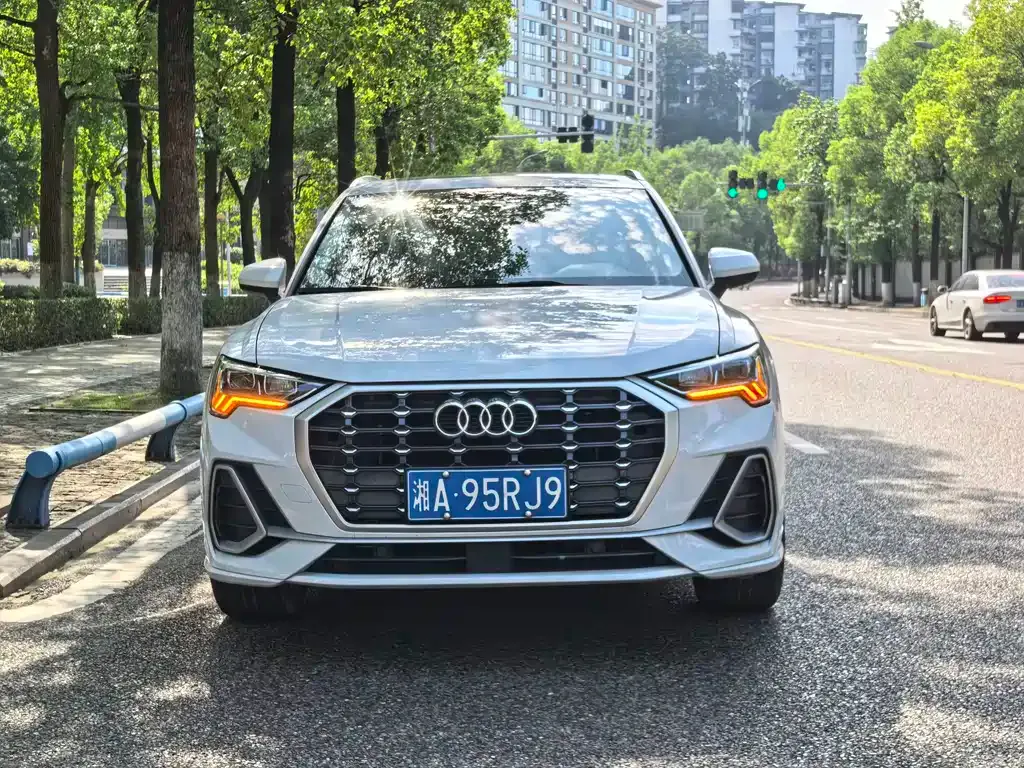 Audi Q3 — фото 3