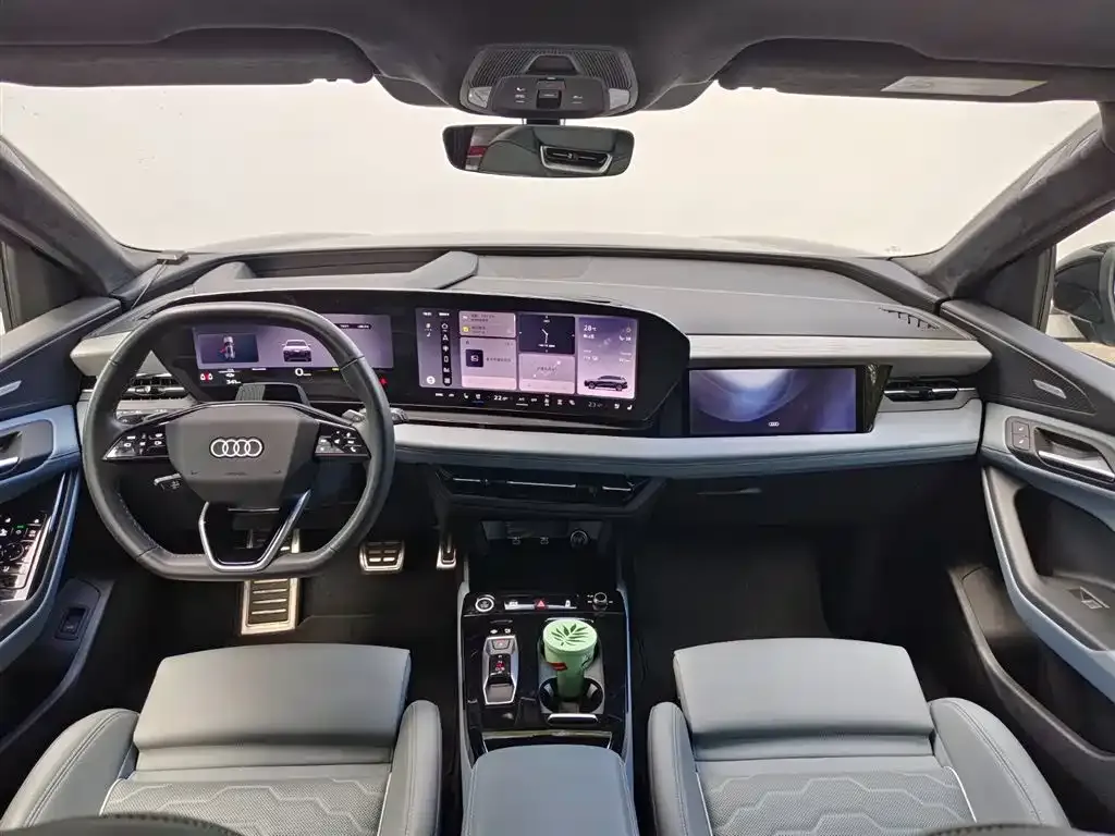 Audi Q6L e-tron — фото 7