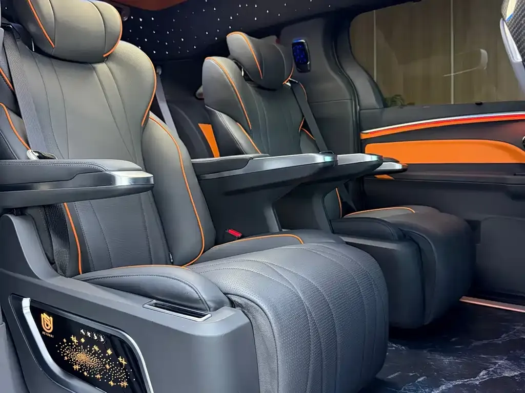 Toyota Granvia — фото 3