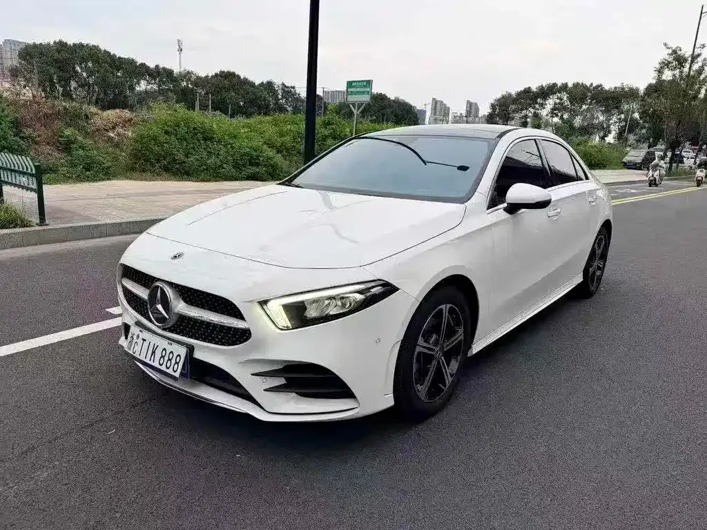 Mercedes-Benz A-Class — фото 1