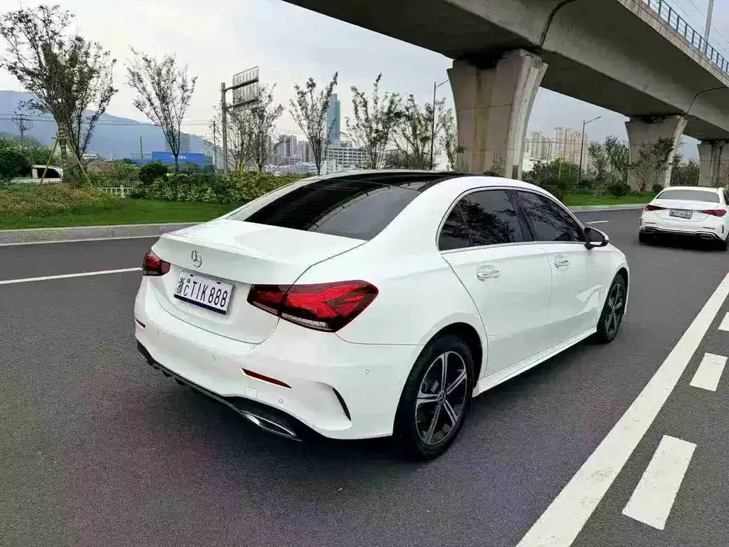 Mercedes-Benz A-Class — фото 8