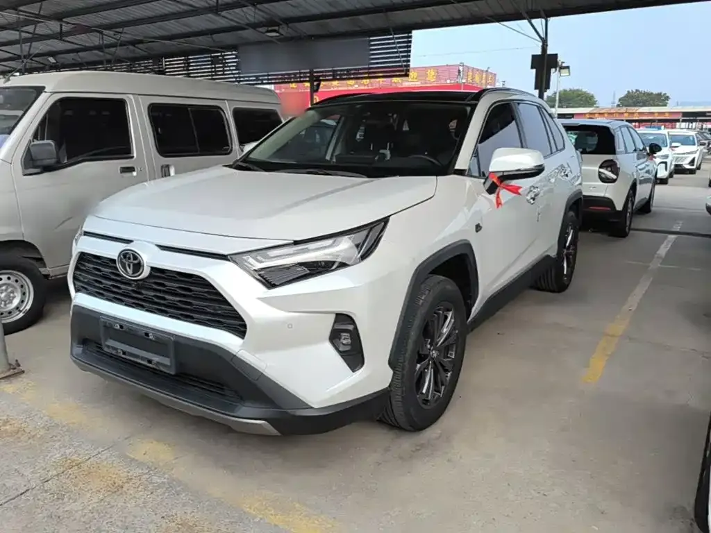 Toyota RAV4 — фото 2