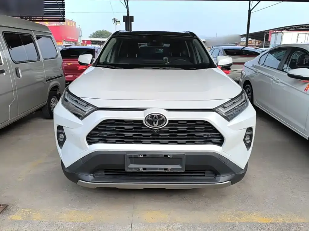Toyota RAV4 — фото 5
