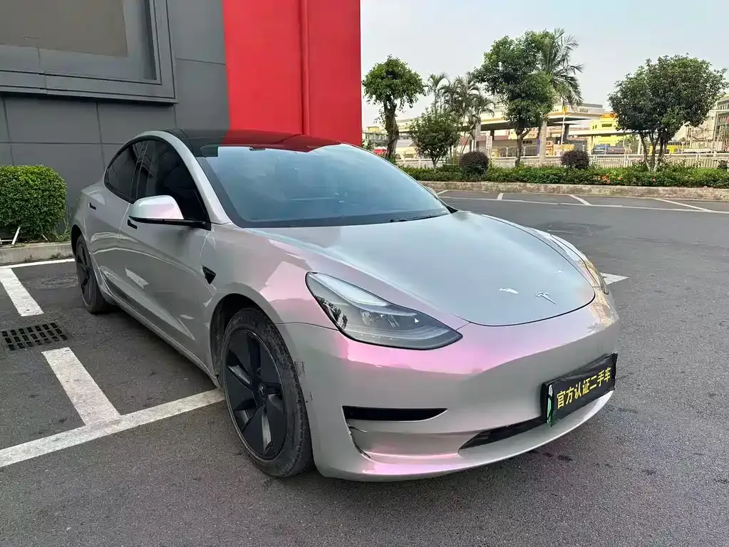 Tesla Model 3 — фото 4