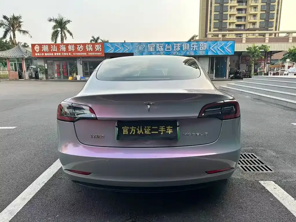 Tesla Model 3 — фото 9