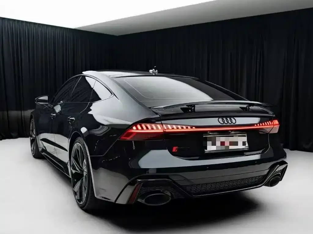 Audi RS 7 — фото 7