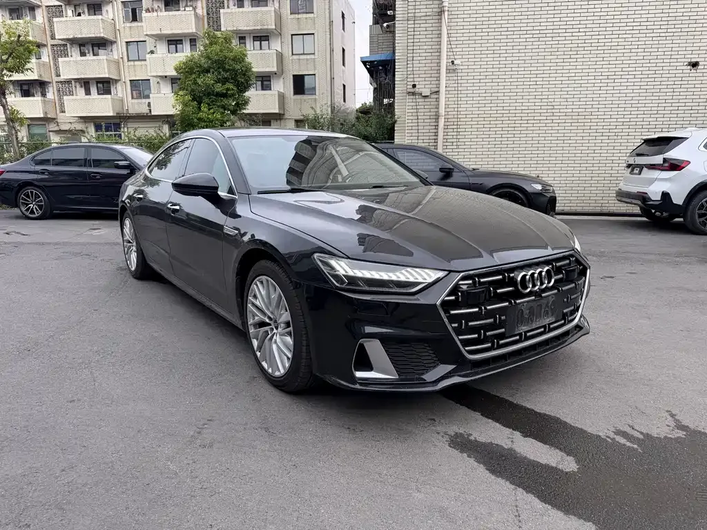 Audi A7L — фото 7