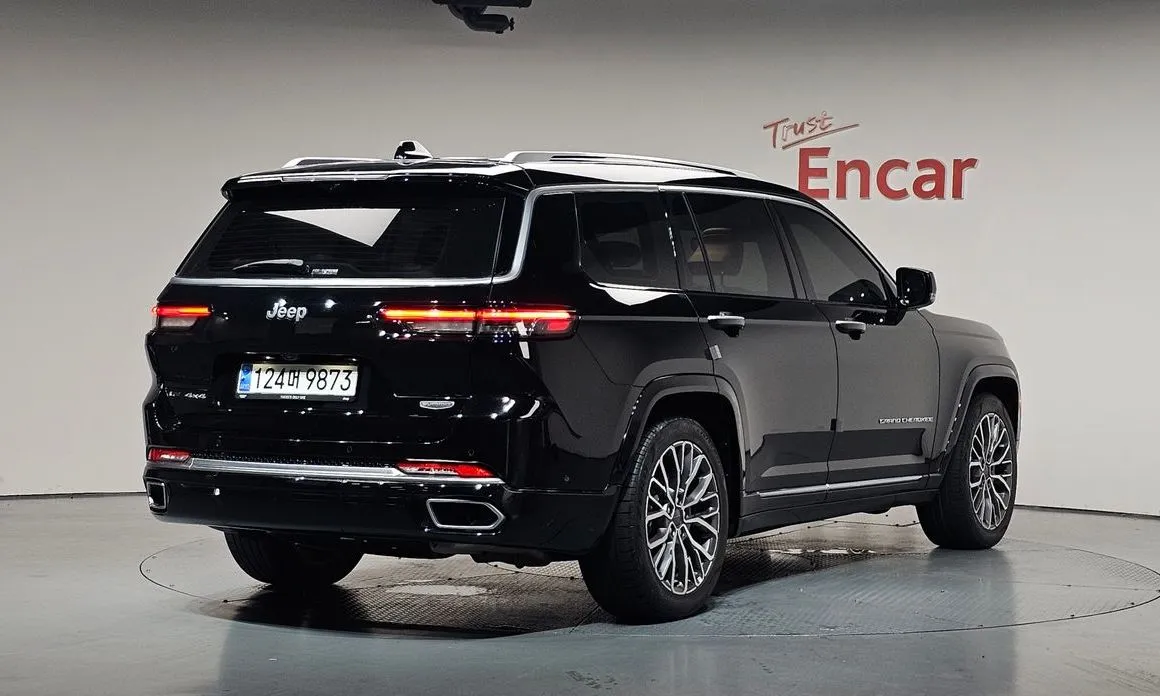 Jeep Cherokee — фото 8