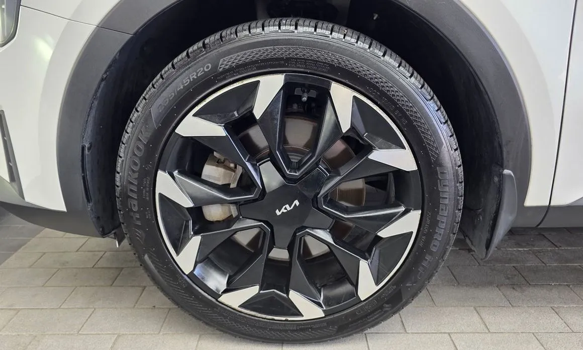 Kia Sorento — фото 10