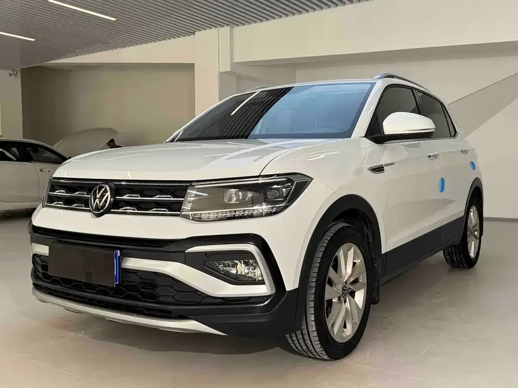 Volkswagen T-Cross — фото 1