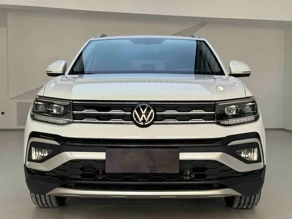 Volkswagen T-Cross — фото 2