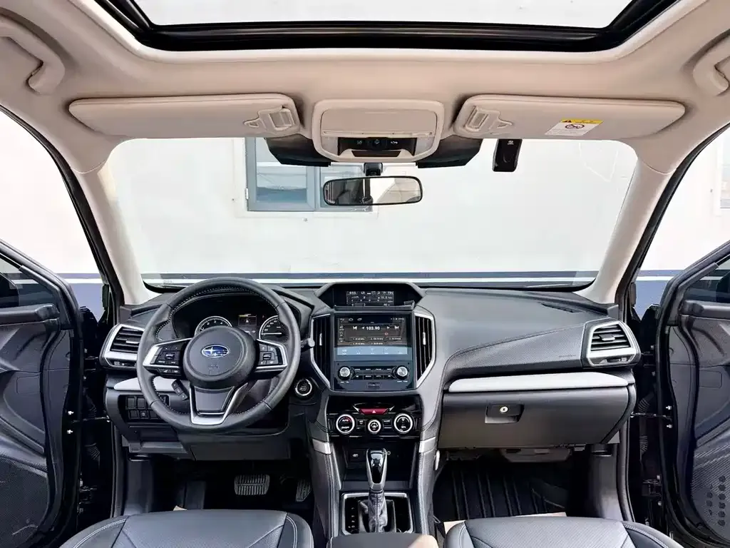 Subaru Forester — фото 7