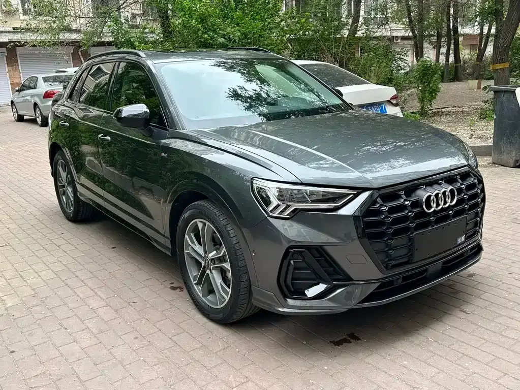 Audi Q3 — фото 8