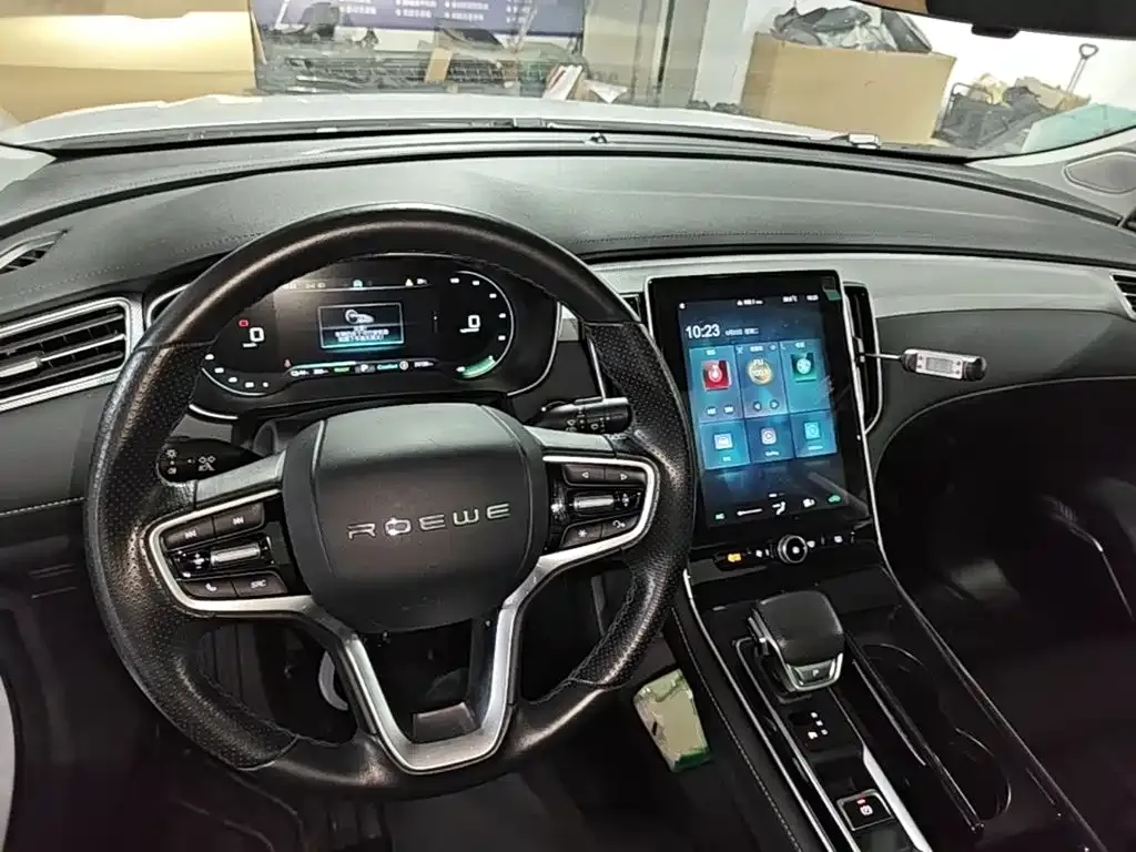 Roewe i6 MAX New Energy — фото 7