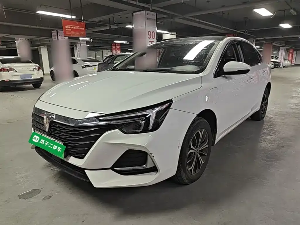Roewe i6 MAX New Energy — фото 6