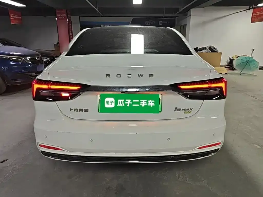 Roewe i6 MAX New Energy — фото 10
