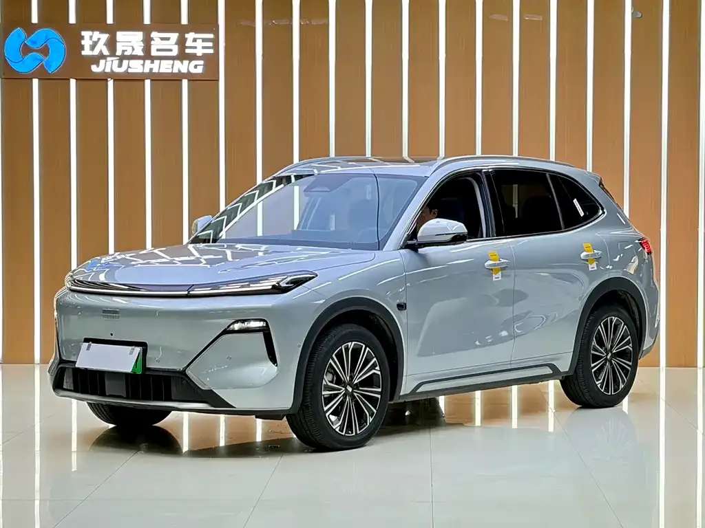 Geely Galaxy Xingjian 7 — фото 1