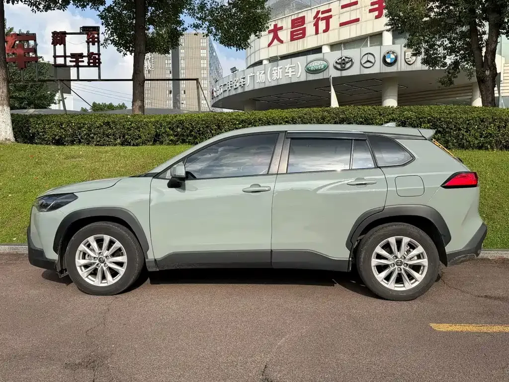 Toyota Corolla Cross — фото 8
