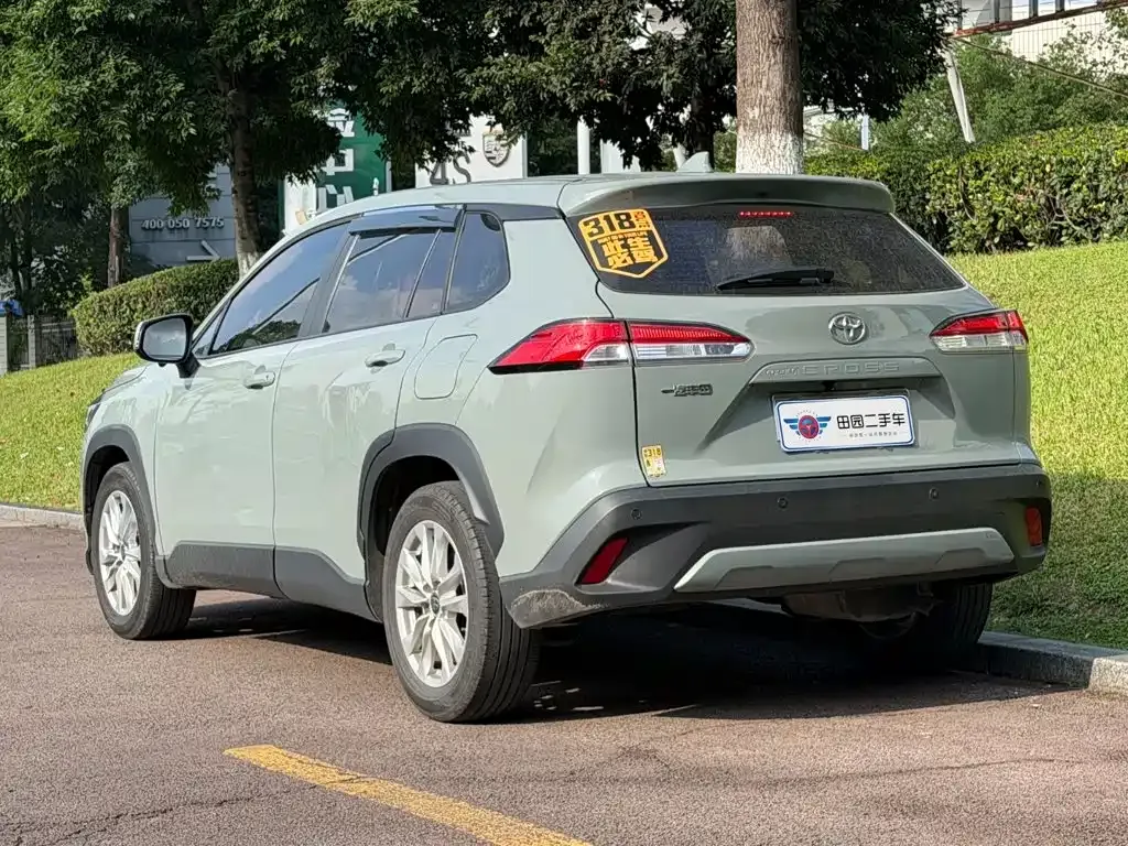 Toyota Corolla Cross — фото 9