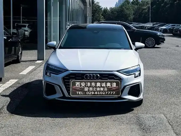 Audi A3 — фото 1